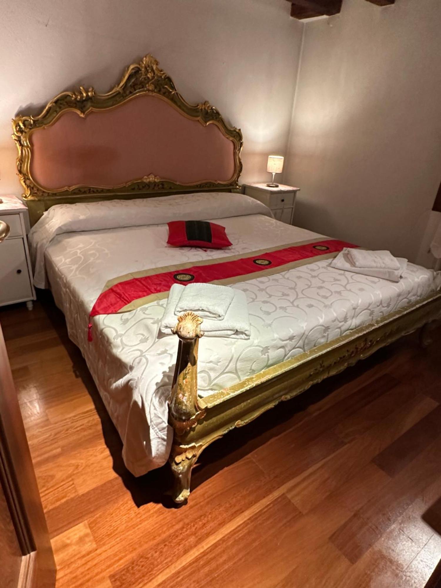 1 Ca'Del Traghetto Family Apartment Venice Ngoại thất bức ảnh